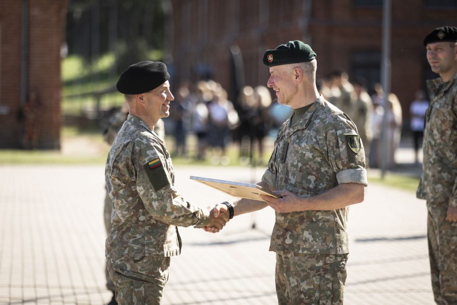 Valstybei prisiekė apie 500 šauktinių