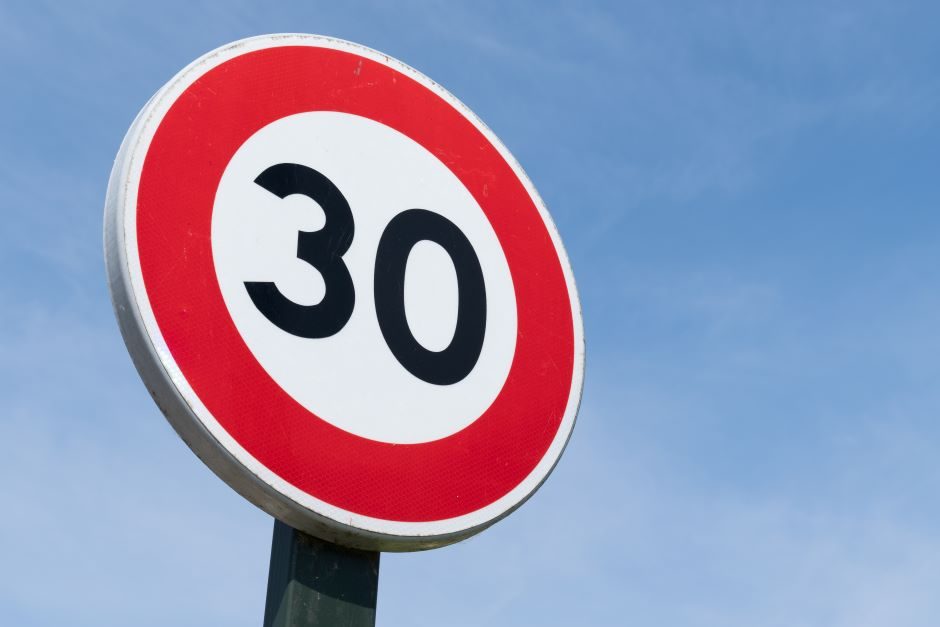 Beveik visame Amsterdame įsigaliojo 30 km/h leistinas greitis