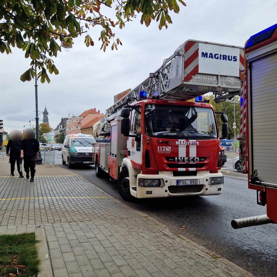 Į Klaipėdos centrą skubėjo ugniagesiai ir policininkai