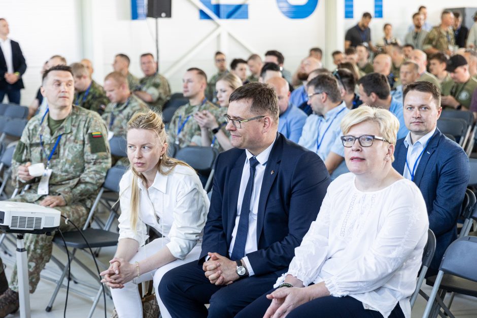 L. Kasčiūnui tikintis lūžio, dronų gamintojai abejoja galimybe atsisakyti kiniškų detalių