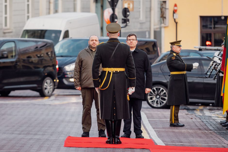 Lietuva įsipareigojo remti Ukrainos gynybos pramonę, skirs pirmus 10 mln. eurų