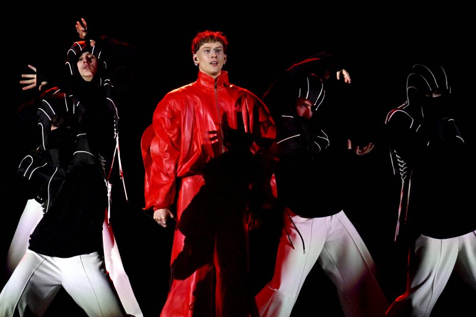 Silvester Belt su daina „Luktelk“ keliauja į didįjį „Eurovizijos“ finalą