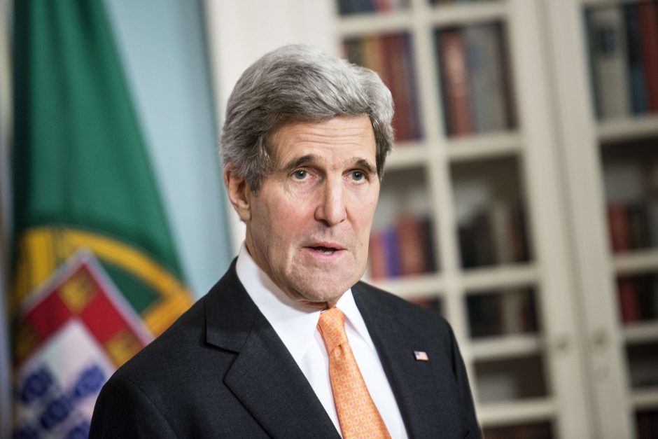 J. Kerry žada Irakui JAV paramą, kuri būsianti „intensyvi ir nepertraukiama“