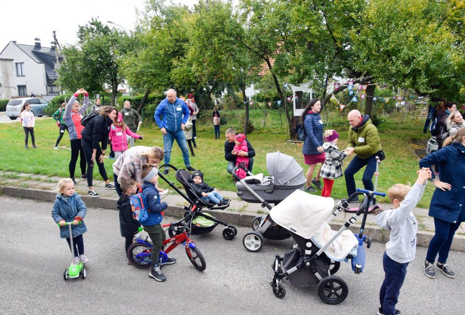 Savaitgalį pajūryje – spalvingas šeimų žygis