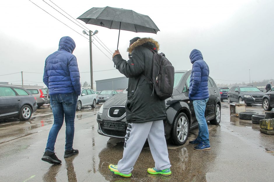 Karas Ukrainoje keičia Lietuvos vairuotojų planus