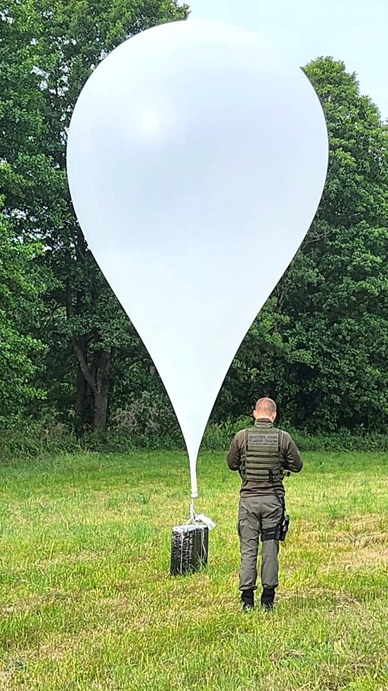Druskininkų pasieniečiai perėmė su kontrabanda Baltarusijoje paleistus droną ir balioną
