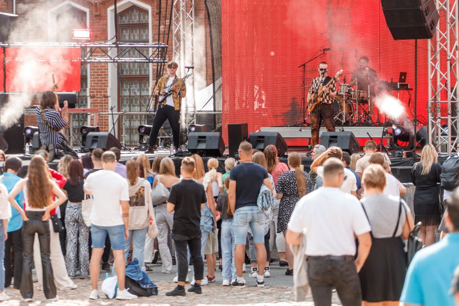 Įsimintiniausio muzikinio vasaros nuotykio į Raudondvarį – su šeimomis ir draugais 