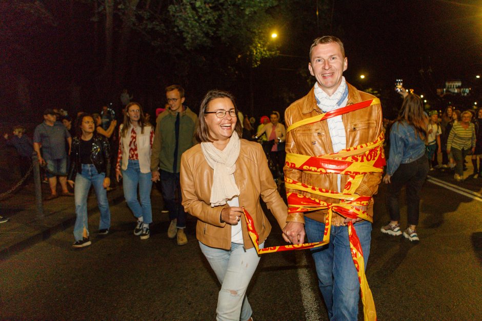 „Fluxus festivalis“ kopimui į Parodos kalną prikėlė Trojos arklį ir drakulą