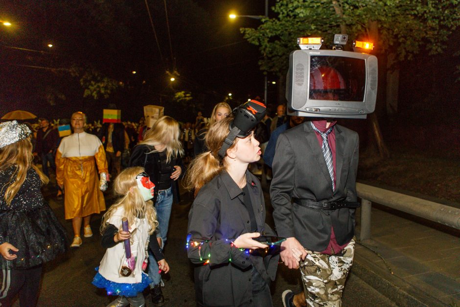 „Fluxus festivalis“ kopimui į Parodos kalną prikėlė Trojos arklį ir drakulą