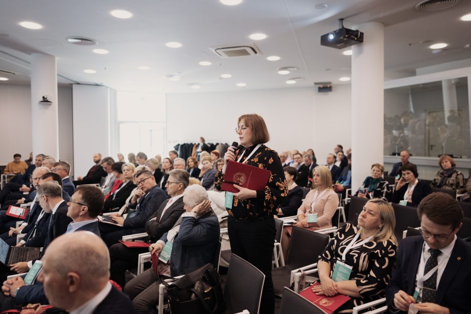 Medikus rengiantys universitetai vienija jėgas ir nori būti išgirsti