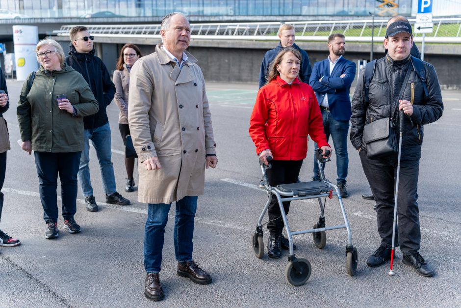 Autobuse – ir liftas, ir garsinė sistema