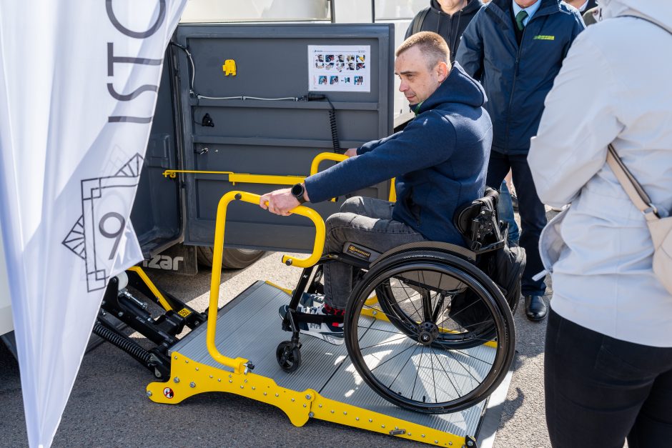 Autobuse – ir liftas, ir garsinė sistema