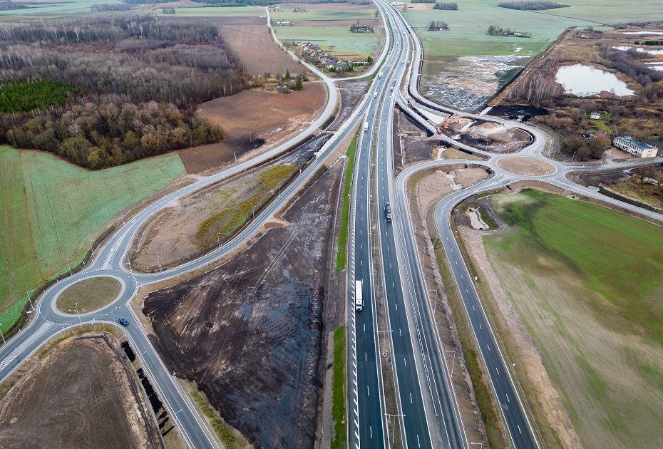 V. Blinkevičiūtė – už kelių fondo steigimą, finansuojant jį iš surinktų akcizų