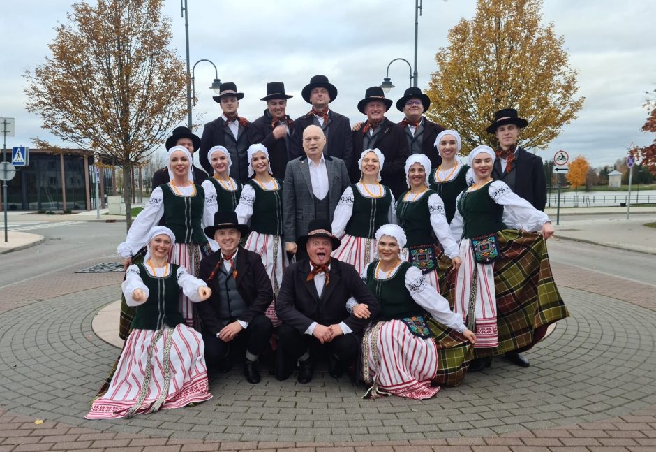 Klaipėdoje viešės išeivijos lietuvių šokių kolektyvai
