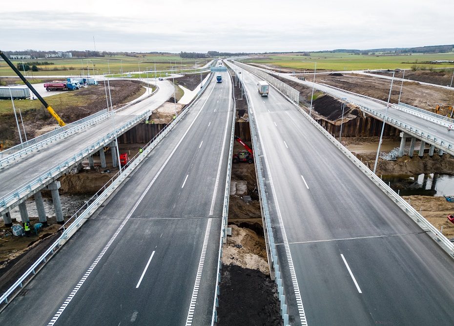 Vyriausybei siūloma skirti dar 42 mln. eurų „Via Baltica“ ir A. Meškinio tilto statyboms