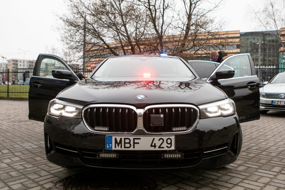 Naujasis policijos BMW: pasieks 300 km/val. greitį, vienu metu fiksuos 256 pažeidėjus