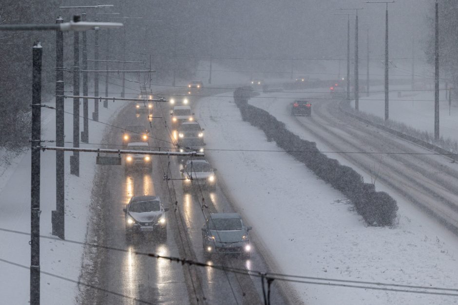 Sostinės gyventojai raginami pasiruošti pūgai: ką būtina žinoti