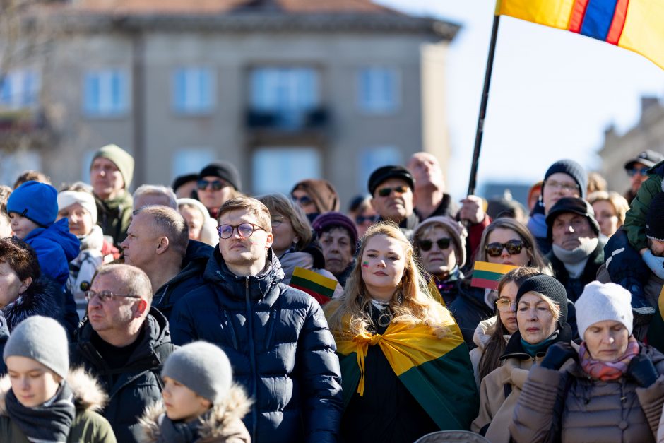 Šalies vadovai minint Kovo 11-ąją ragina nepasiduoti baimėms ir veikti drąsiai