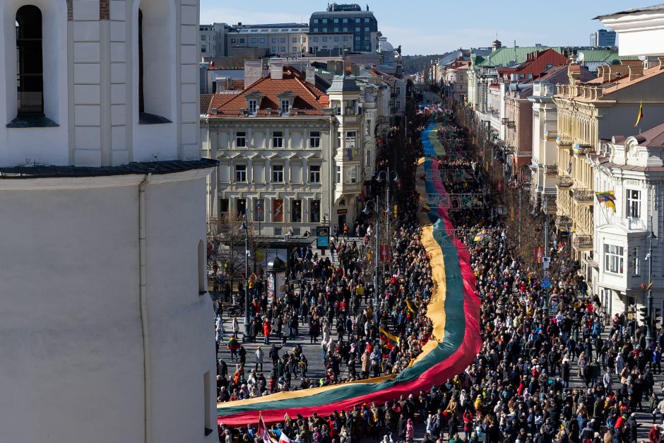 Šalies vadovai minint Kovo 11-ąją ragina nepasiduoti baimėms ir veikti drąsiai