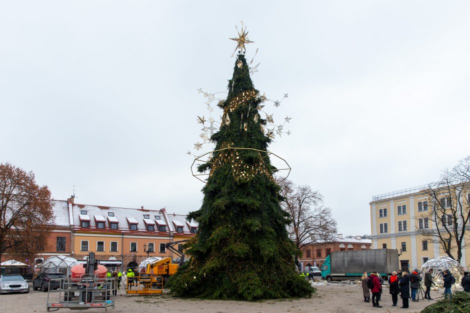 Kalėdų eglės įžiebimas Kaune – su žvaigdžių skliautu ir be fejerverkų 