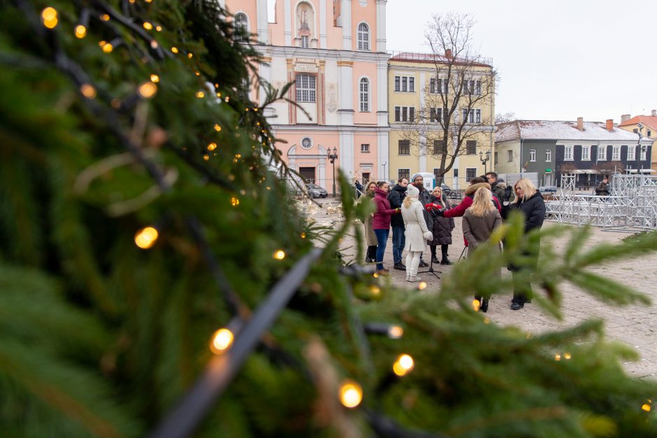 Kalėdų eglės įžiebimas Kaune – su žvaigdžių skliautu ir be fejerverkų 