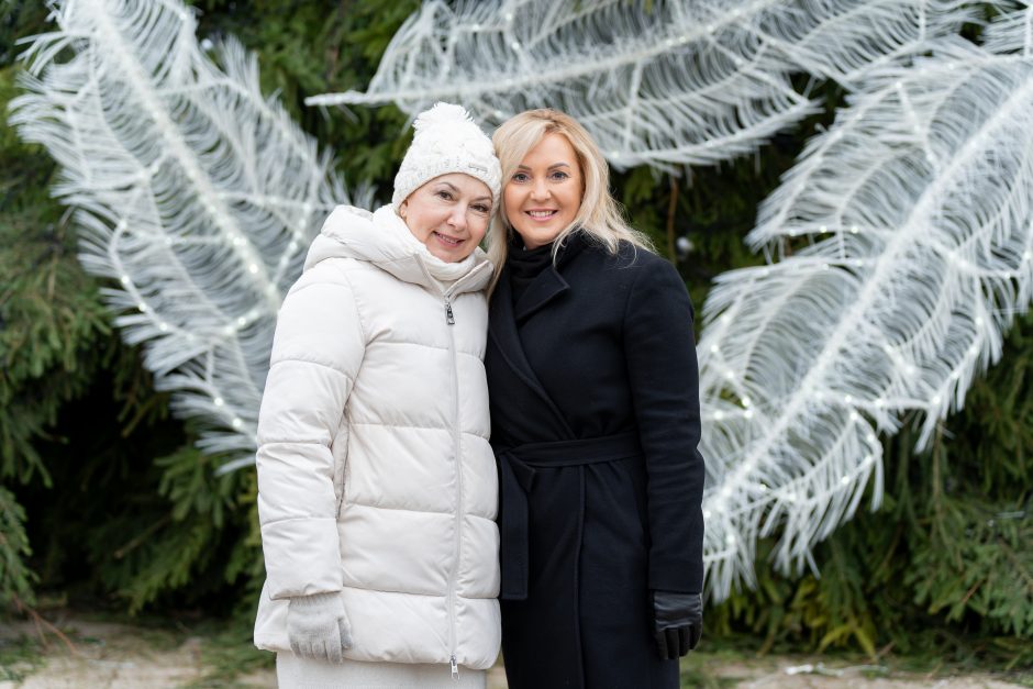 Kauno eglė jau pasirodė visu gražumu: ką mano miestiečiai?