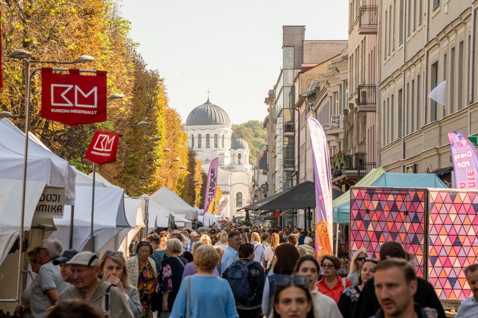 Mugės savaitgalis: Laisvės alėją užtvindė pramogos ir naujas derlius