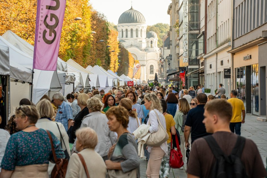 Mugės savaitgalis: Laisvės alėją užtvindė pramogos ir naujas derlius