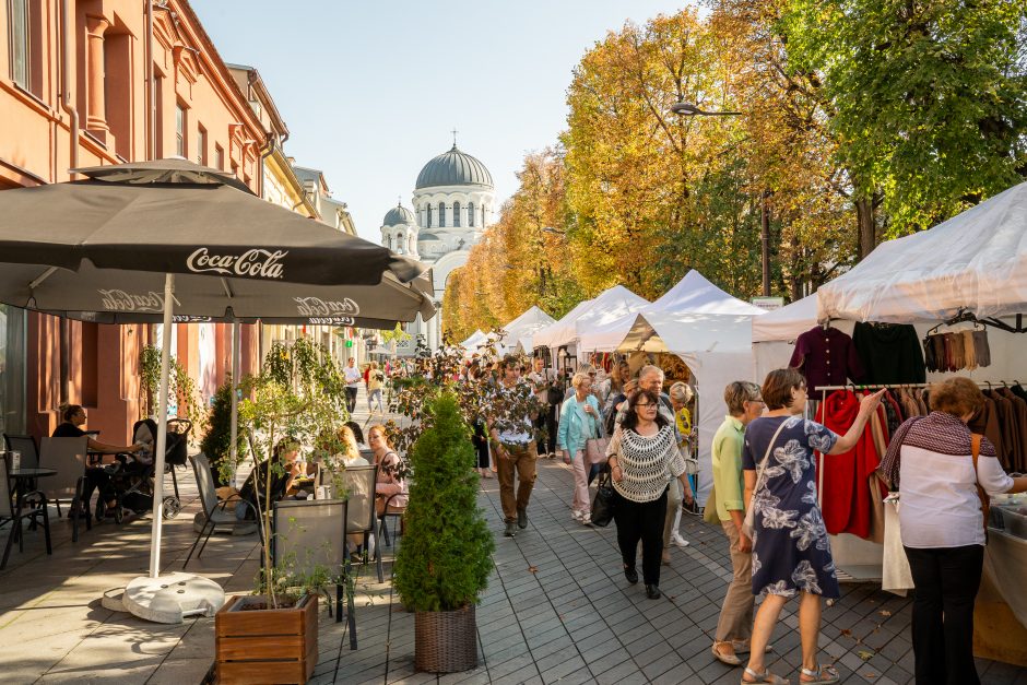 Mugės savaitgalis: Laisvės alėją užtvindė pramogos ir naujas derlius