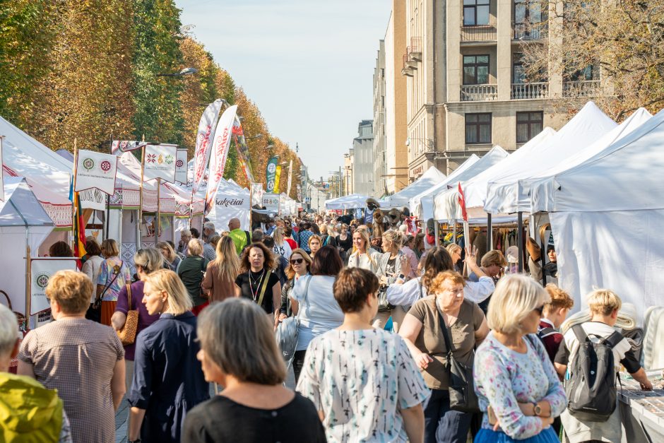 Mugės savaitgalis: Laisvės alėją užtvindė pramogos ir naujas derlius