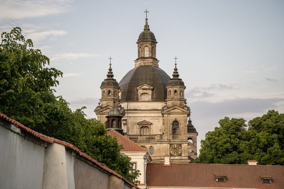 10-asis  Pažaislio liepų alėjos vakarų vasaros sezonas: akims, ausims, gomuriui ir širdims 