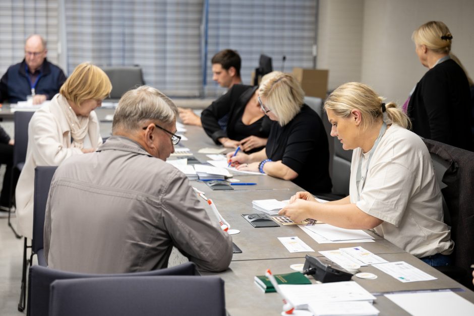 Kauniečiai aktyviai traukia rinkti Seimą: eilės norinčiųjų balsuoti iš anksto