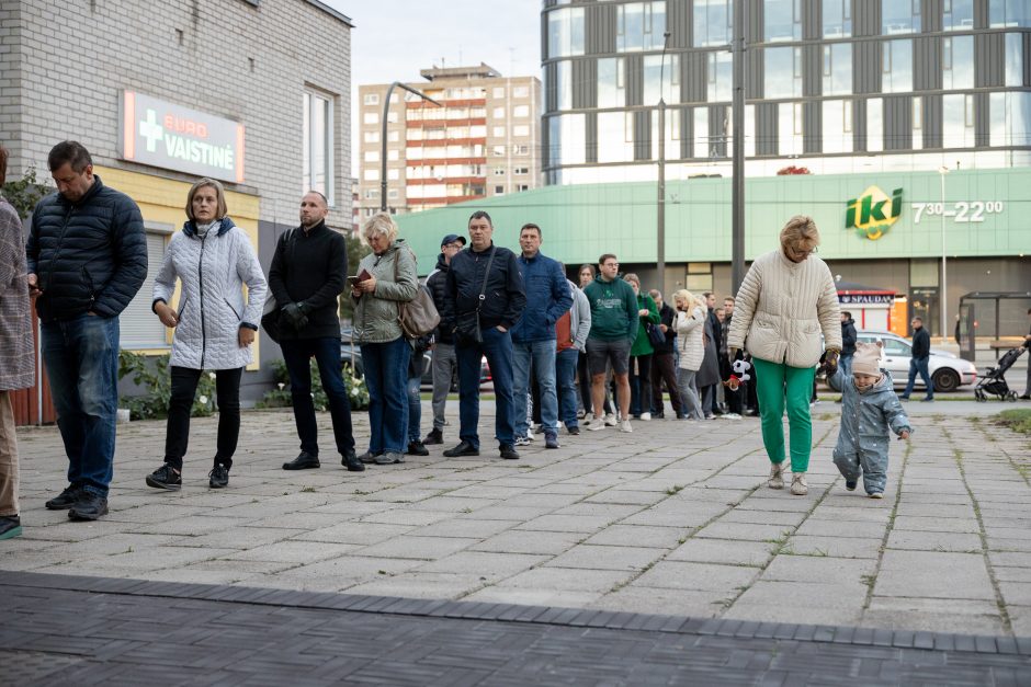 Kauniečiai aktyviai traukia rinkti Seimą: eilės norinčiųjų balsuoti iš anksto