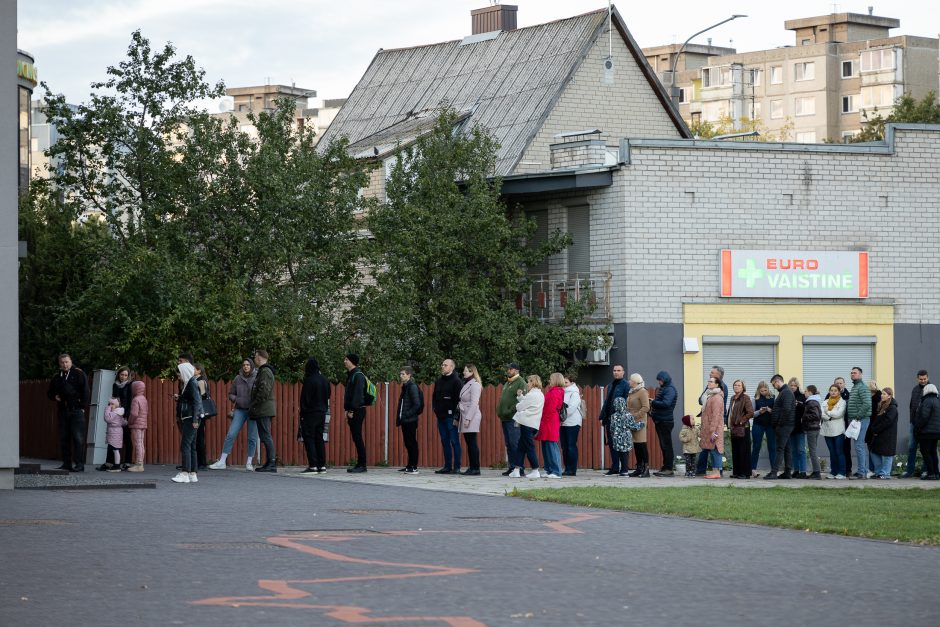 Kauniečiai aktyviai traukia rinkti Seimą: eilės norinčiųjų balsuoti iš anksto