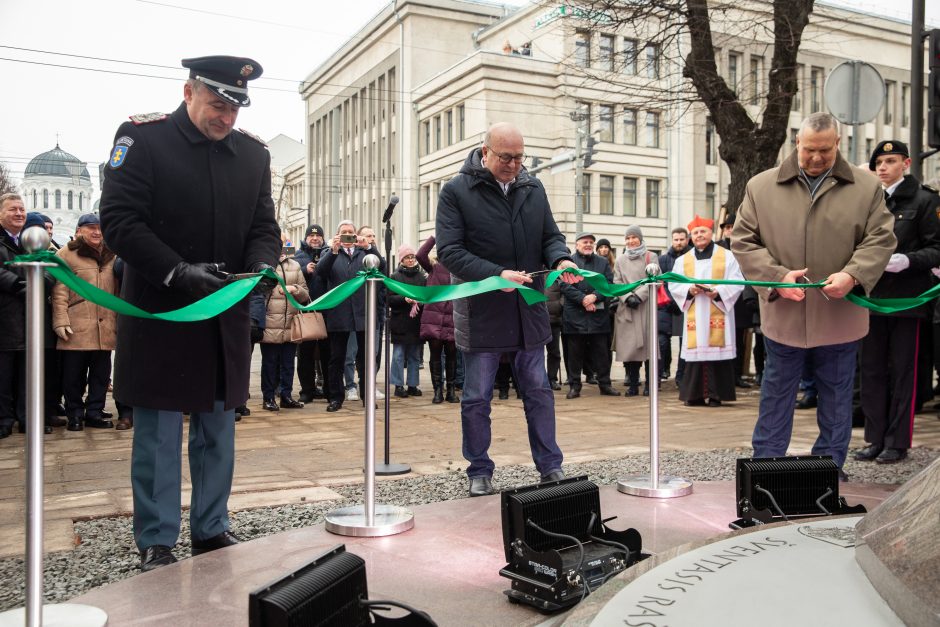 Kelis šimtus tūkstančių Kaunui kainavęs obeliskas policijai gali būti nukeltas?