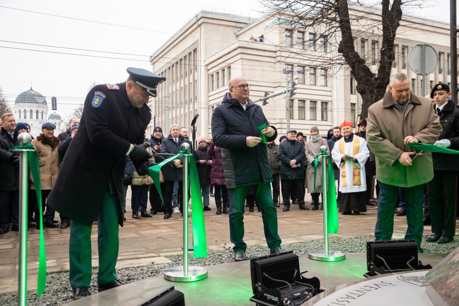 Kelis šimtus tūkstančių Kaunui kainavęs obeliskas policijai gali būti nukeltas?