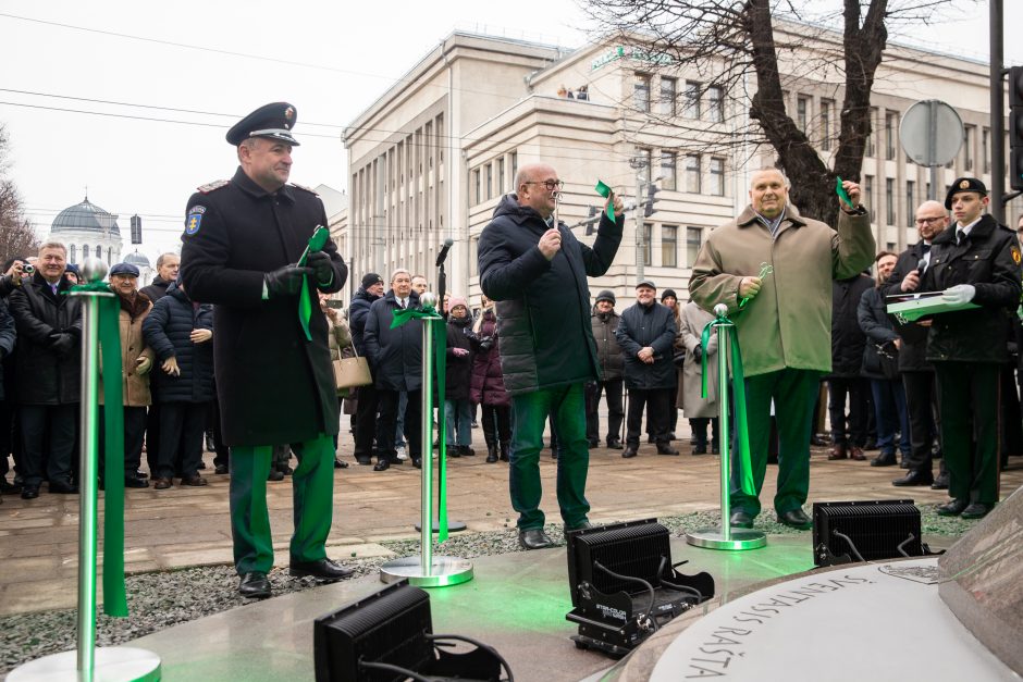 Kauno meras apie obeliską: buvę ir esami pareigūnai – tikrai laimingi