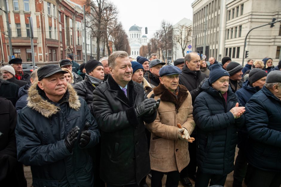 Kelis šimtus tūkstančių Kaunui kainavęs obeliskas policijai gali būti nukeltas?