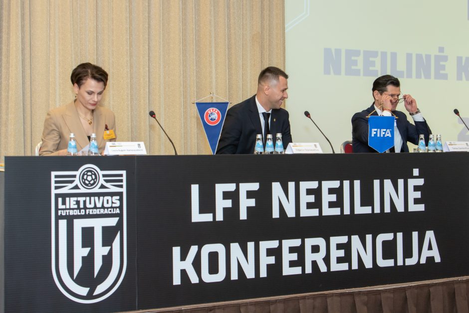 Lietuvos futbolo federacijos prezidentu tapo vieninteliu kandidatu buvęs E. Stankevičius