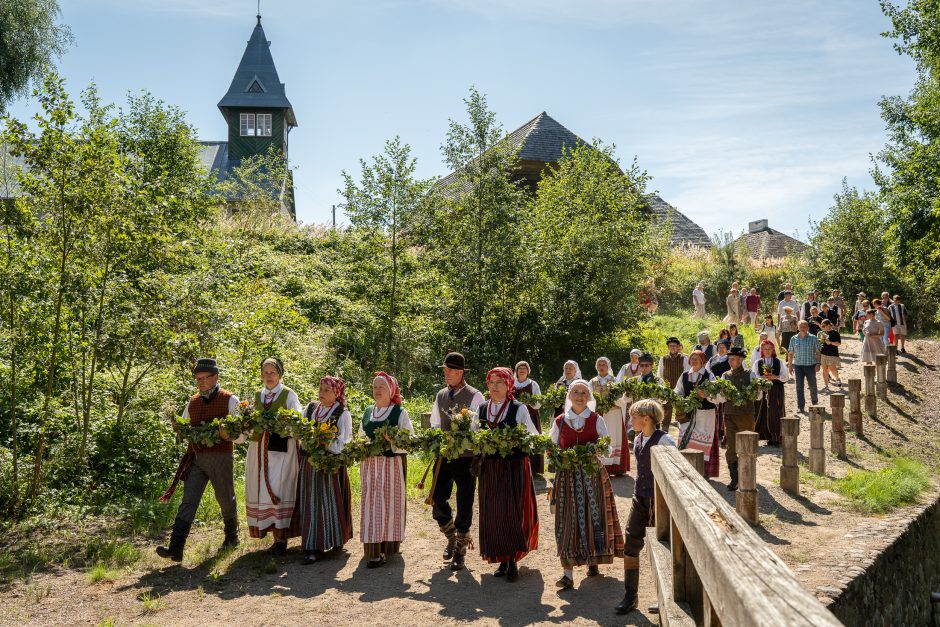 Žolinė Rumšiškėse: nuo pievų puokščių, iki kelionių laiku