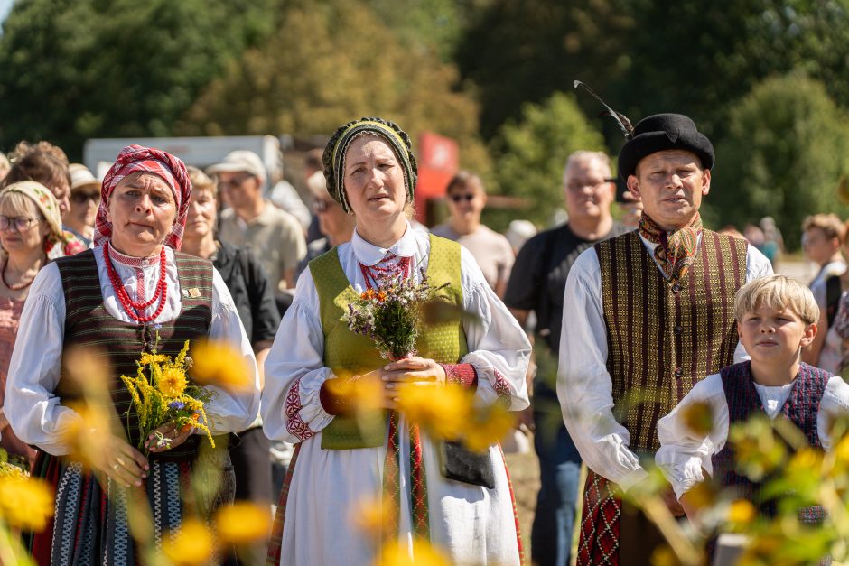 Žolinė Rumšiškėse: nuo pievų puokščių, iki kelionių laiku