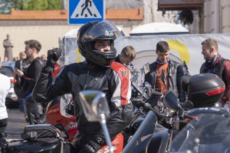 Kaune prasidėjo motociklininkų sezonas – į gatves išriedėjo baikeriai