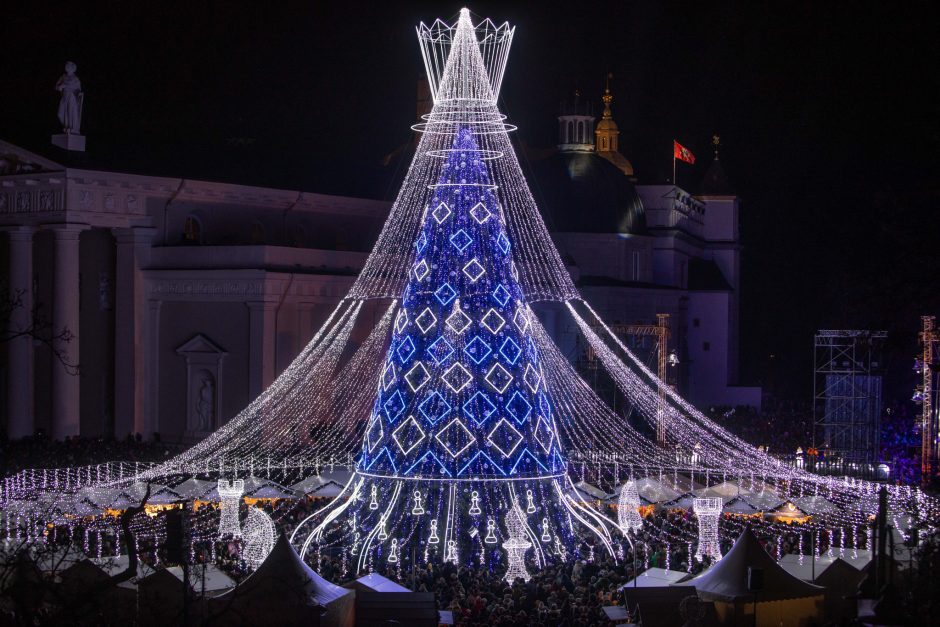 Kiek Kalėdų papuošimams išleido didmiesčiai: išėjo nemenka suma