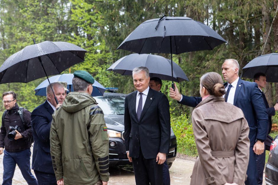 Šalčininkų rajone oficialiai atidarytas Rūdninkų karinis poligonas