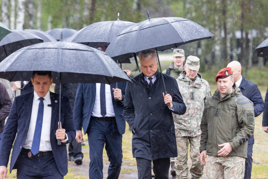 Šalčininkų rajone oficialiai atidarytas Rūdninkų karinis poligonas