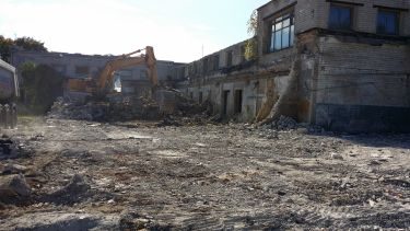 Vilniuje nubaustos dvi pastatų griovimo įmonės