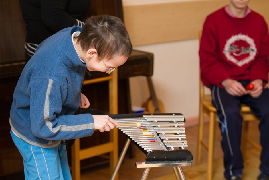 Neįgalų vaiką plūdusi pedagogė atleista iš darbo