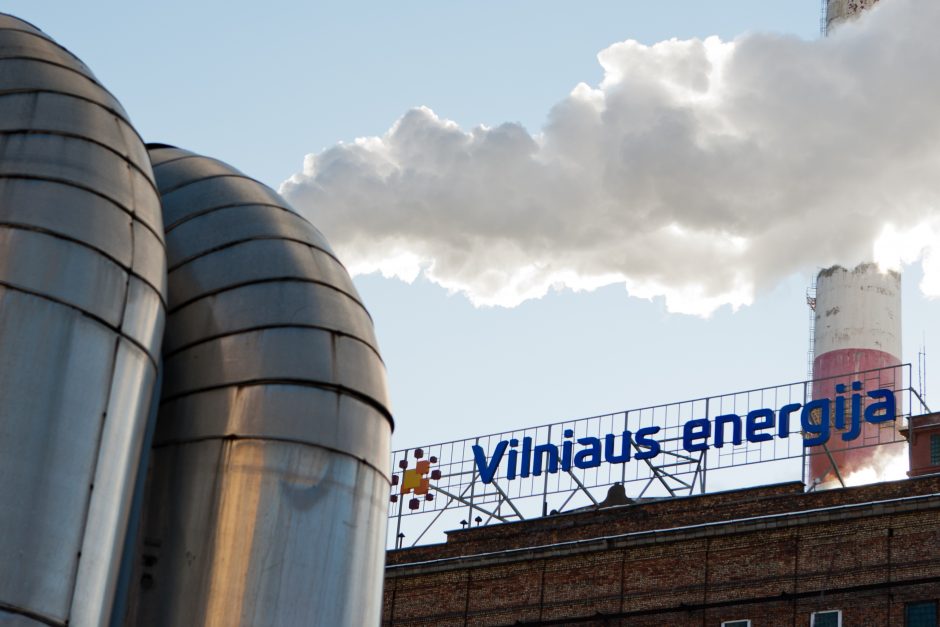 „Vilniaus energija“ dėl gyvatuko nepriemokos rankų dar nenuleidžia