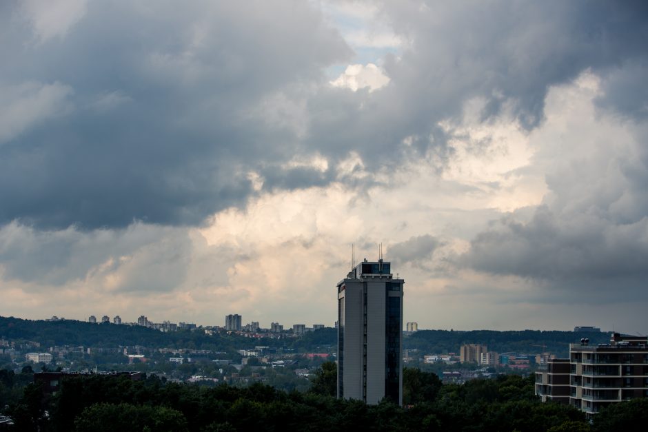 Orų prognozė: Lietuvą užklos debesys