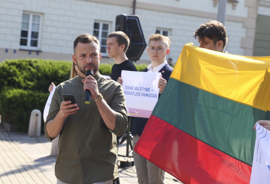 M. Maldeikis sveikino Prezidentūros žingsnį ateiti pakalbėti ne tik su Šeimų maršo aktyvistais